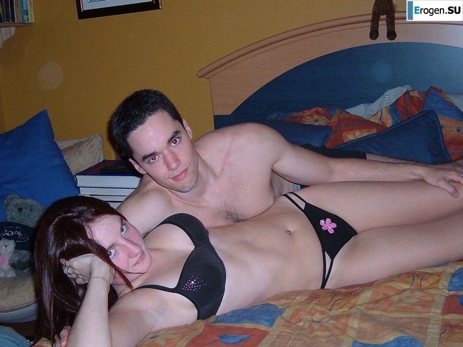 The minx and her boyfriend have sex in front of the camera and are not shy. Photo 4