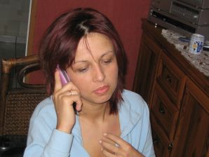 Загорелая брюнетка с упругим телом разделась и показала интимную стрижку. Эскиз 26