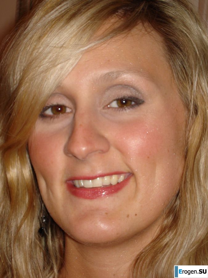 Seductive nurse masturbates on the couch. Photo 4