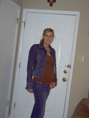 Seductive nurse masturbates on the couch. Thumb 29