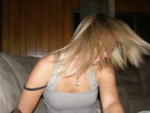 Блондинка в розовых трусиках выпила и раздвинула ноги в биллиардном клубе. Часть 2. Эскиз 11