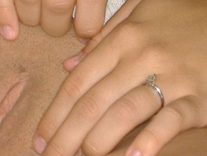 Chick spreads her legs and becomes cancer in the bath in front of her boyfriend. Thumb 8