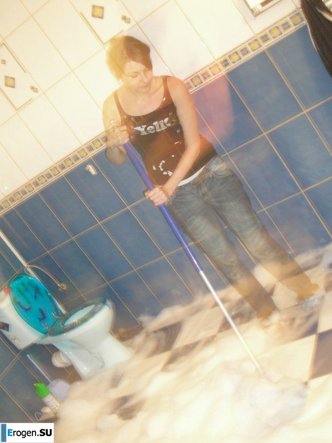 Appetizing chicks of a prostitute arrived on call on Friday night. Part 2. Photo 4