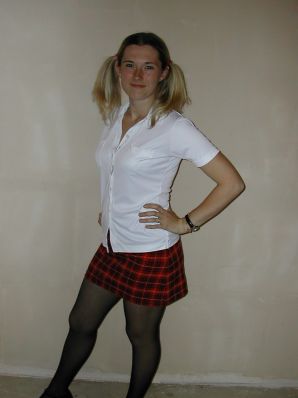 A blonde with a thin waist poses in front of her husband in the car and at home. Thumb 27