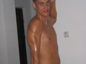 Seductive Latina poses naked on vacation in front of a guy. Part 2. Thumb 36