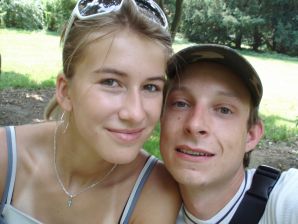 Женщина ласкает себя раздвигая на камеру ноги. Часть 2. Эскиз 18