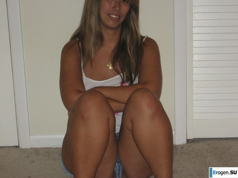 Luxurious blondes with magnificent breasts caress each other and expose themselves. Part 2. Photo 40