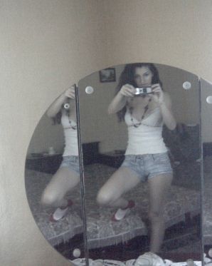 Oriental beauty shows the ass in clothes and without. Thumb 23