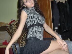 Oriental beauty shows the ass in clothes and without. Thumb 37