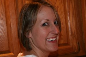 The young wife undressed and showed her fluffy and small tits. Thumb 13