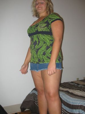 A blonde with curvaceous forms showed a peasant boobs and not only. Part 3. Thumb 17