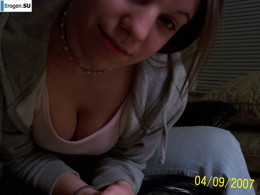 Passionate minx dances striptease in nature with a snake. Photo 38