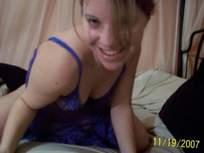 Passionate minx dances striptease in nature with a snake. Thumb 25