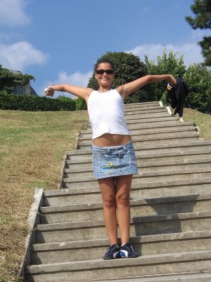 Seductive Latina poses naked on vacation in front of a guy. Part 3. Thumb 25