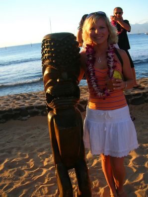 A pretty blonde is laid bare in the toilet and spreads her legs in bed. Part 4. Thumb 17