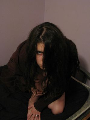 Симпатичная студентка теребит письку и показывает половые губы. Часть 4. Эскиз 13