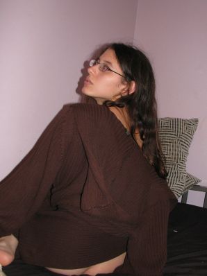 Симпатичная студентка теребит письку и показывает половые губы. Часть 4. Эскиз 15