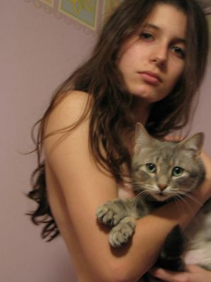 Симпатичная студентка теребит письку и показывает половые губы. Часть 4. Эскиз 19