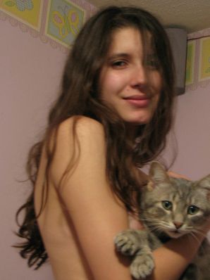 Симпатичная студентка теребит письку и показывает половые губы. Часть 4. Эскиз 3