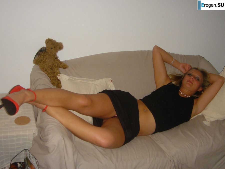 Cute blonde in pink panties showed tight boobs. Part 3. Photo 20