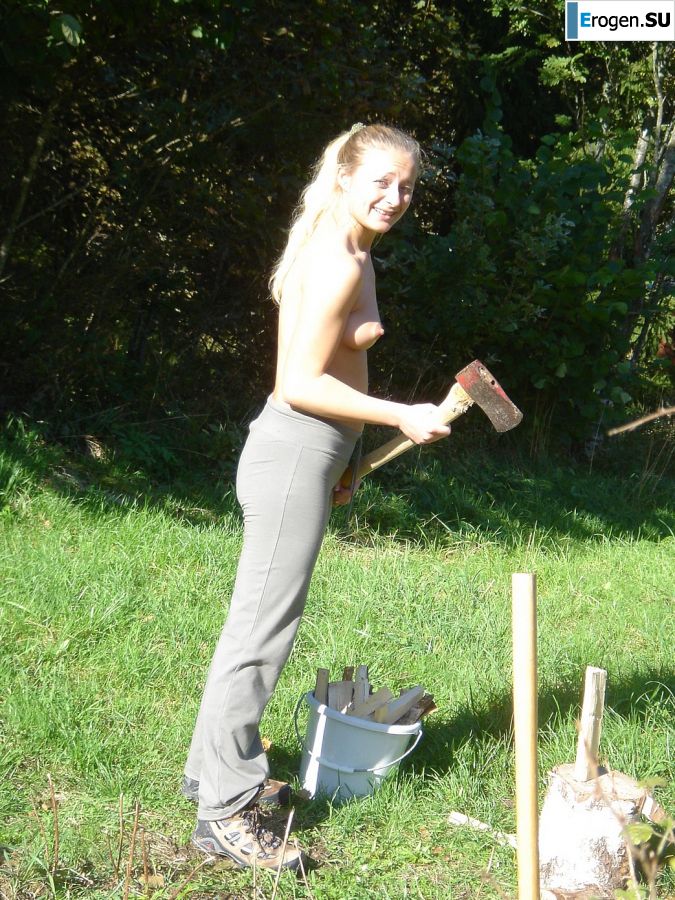 Cute blonde in pink panties showed tight boobs. Part 4. Photo 15