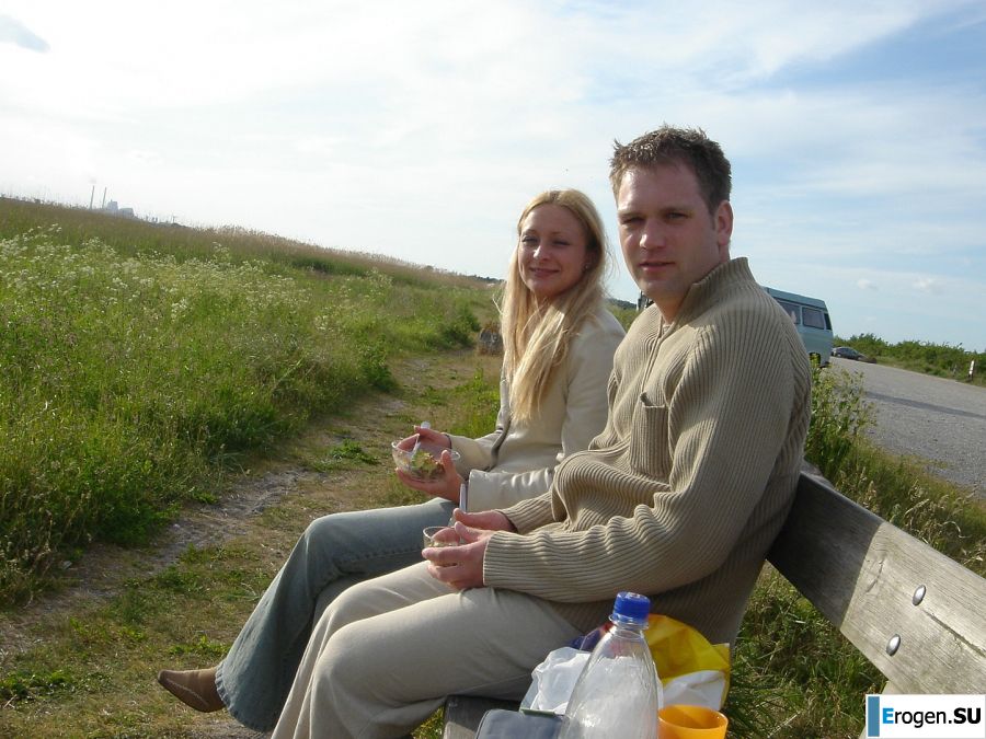 Cute blonde in pink panties showed tight boobs. Part 4. Photo 18