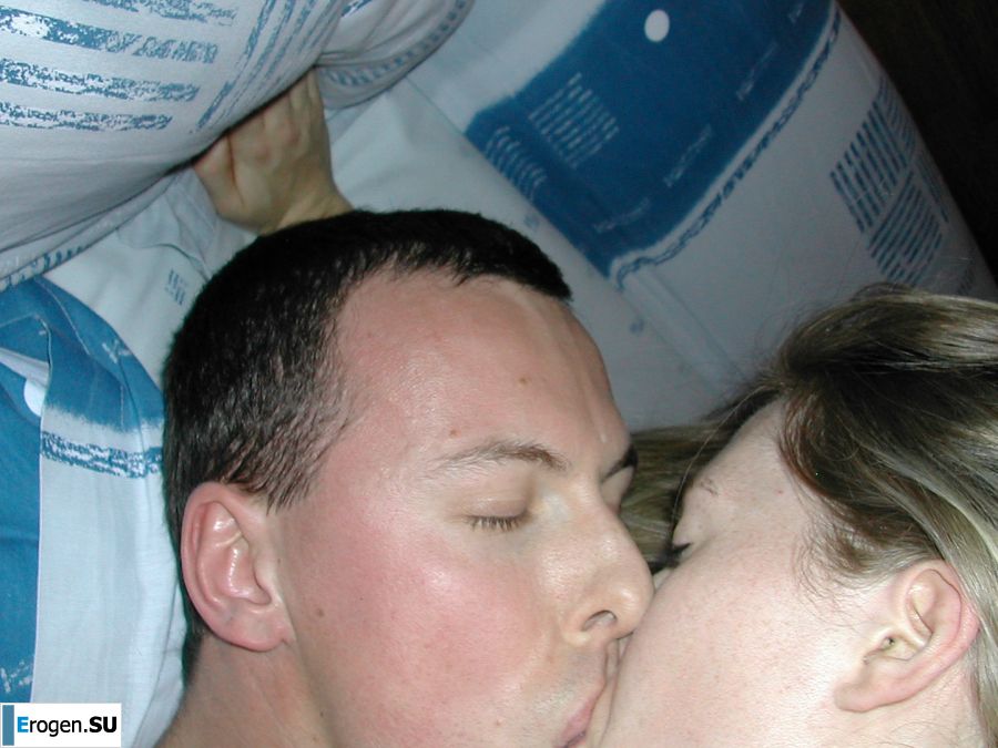 A blonde with a thin waist poses in front of her husband in the car and at home. Part 4. Photo 4