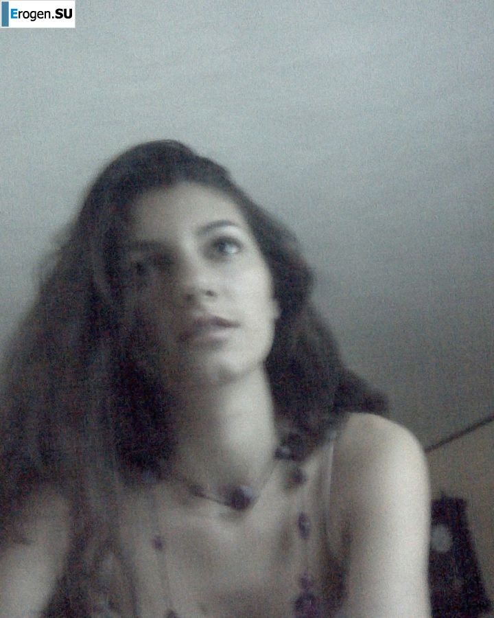 Oriental beauty shows the ass in clothes and without. Part 2. Photo 26