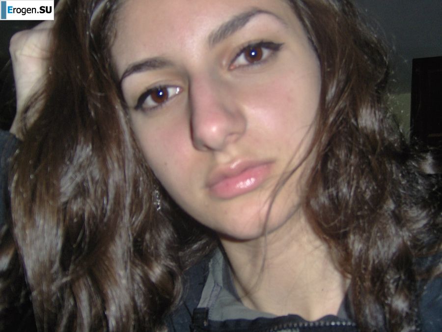 Charming chernovlaska makes a boner to her boyfriend. Photo 22