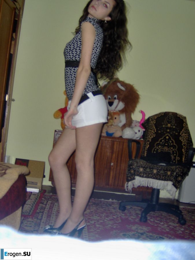 Charming chernovlaska makes a boner to her boyfriend. Photo 35