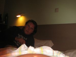 A girl has fun with a guy on vacation - shows her ass and chest. Thumb 27