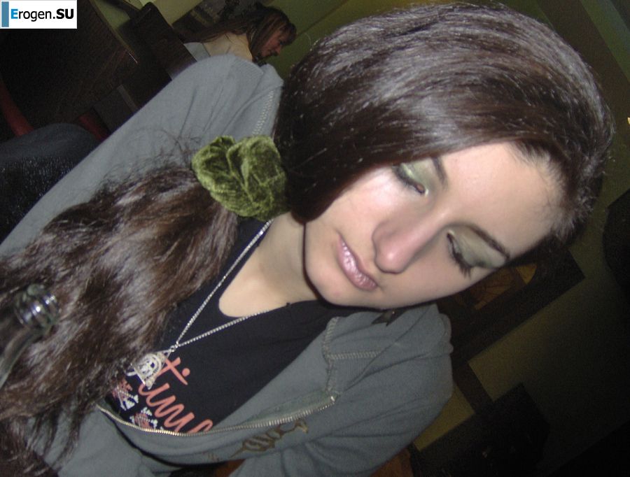 Oriental beauty shows the ass in clothes and without. Part 4. Photo 11