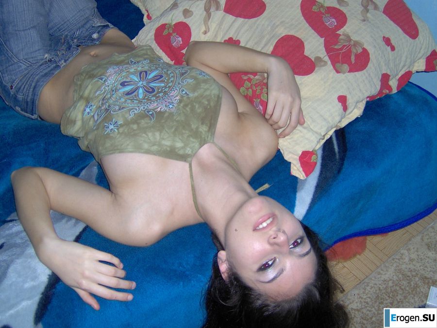 Oriental beauty shows the ass in clothes and without. Part 4. Photo 19