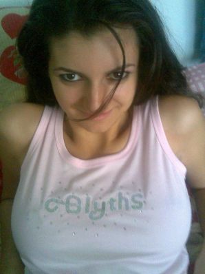 Восточная красавица показывает попку в одежде и без. Часть 4. Эскиз 5