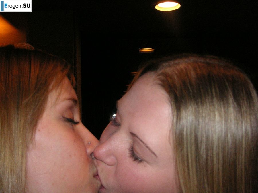 A sexy girl lights up at a party in fishnet stockings. Photo 19