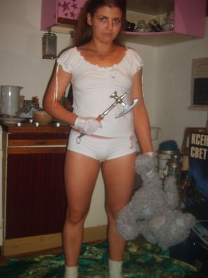 A luxurious lady performs striptease with exquisite lingerie and shows her breasts. Thumb 36