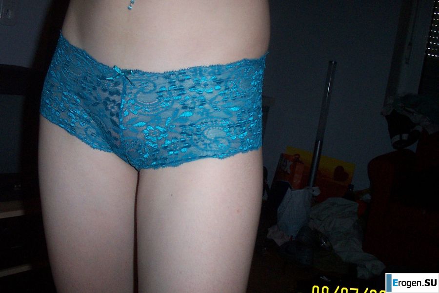 Depraved games without clothes of a cute girl and her boyfriend. Photo 34