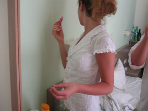 Girl having fun with a guy on vacation - shows her ass and chest. Part 2. Thumb 25