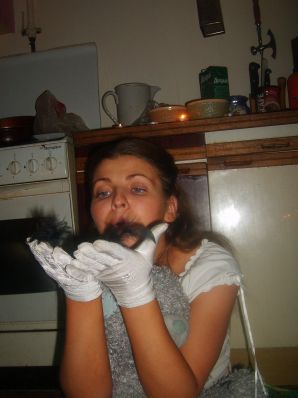 Роскошная леди исполняет стриптиз с изысканном белье и показывает грудь. Часть 3. Эскиз 38