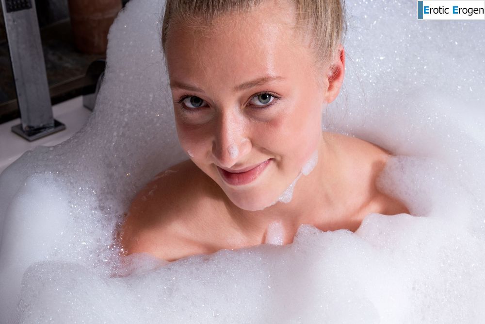 Sailor in Bubbly Bathtime. Picture 2