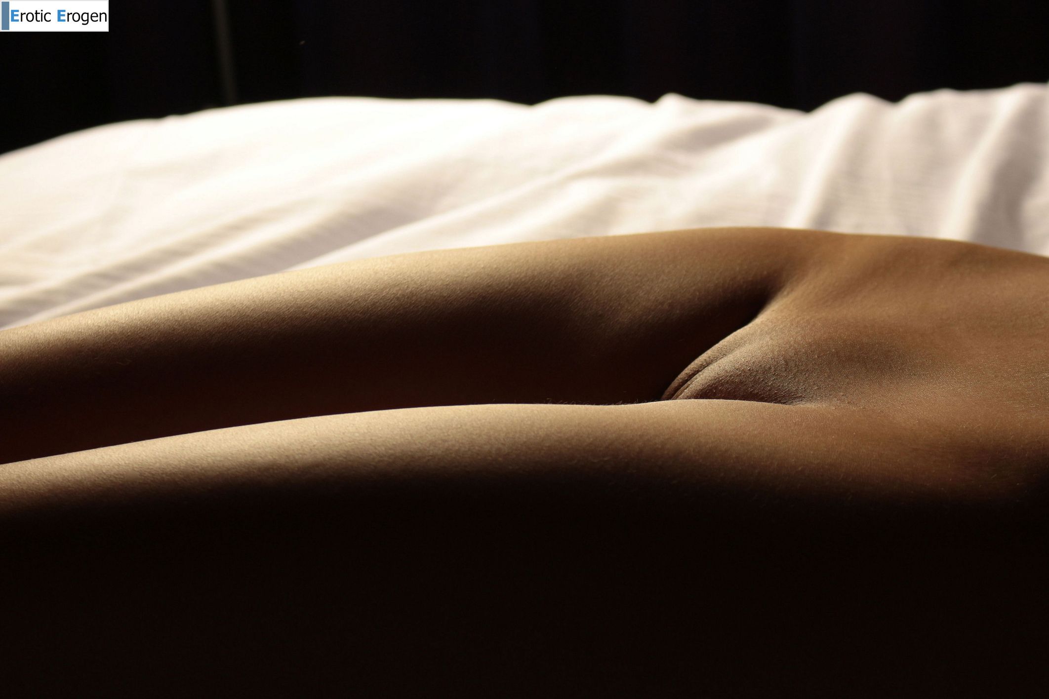 Olivia Linz in Disco Light. Picture 38