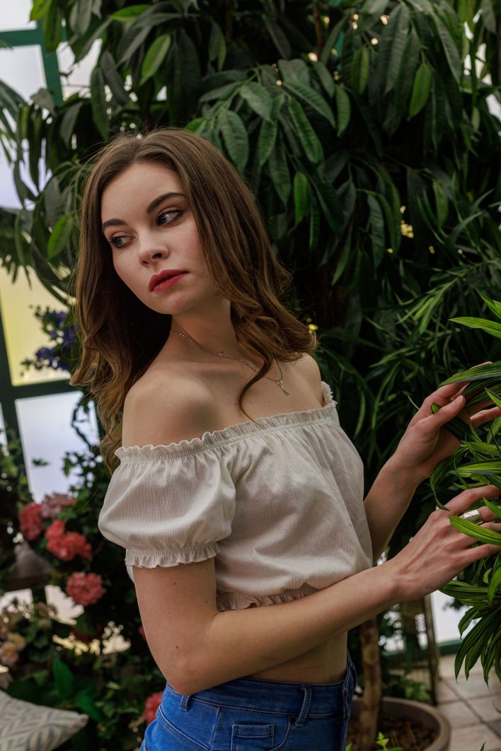 Dana in Tropical Garden. Эскиз 12