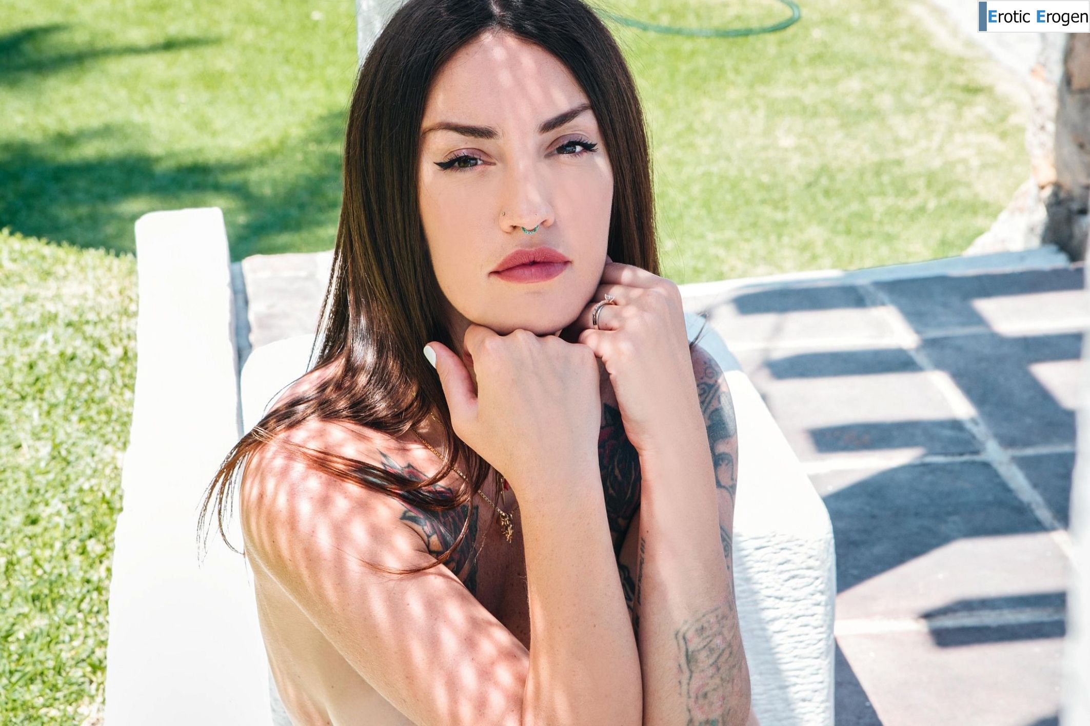 Rika in Ella Baila Sola. Picture 44