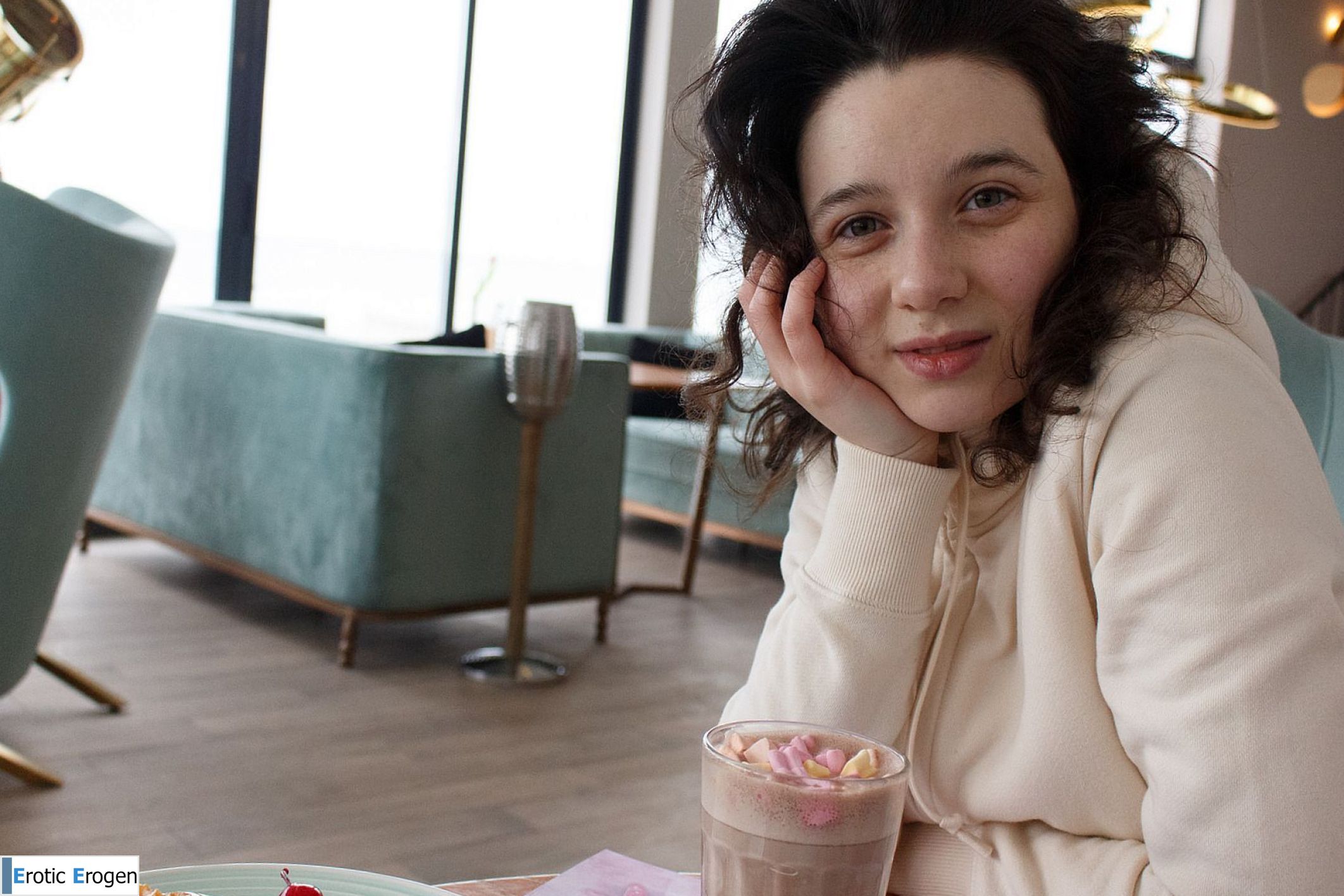 Tasia Loomer in Cold Cuddles Cafe. Picture 4