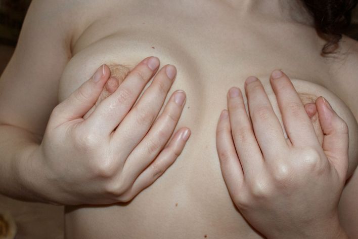 Tasia Loomer in Cold Cuddles Cafe. Thumb 36