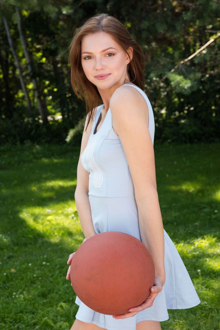 Shawni in Time To Play. Thumb 5