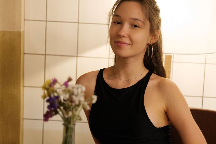 Sayah Heaney in Euro Dating. Thumb 1