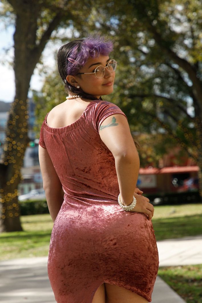  Bubble Butt Venus in Holiday Cake. Thumb 6