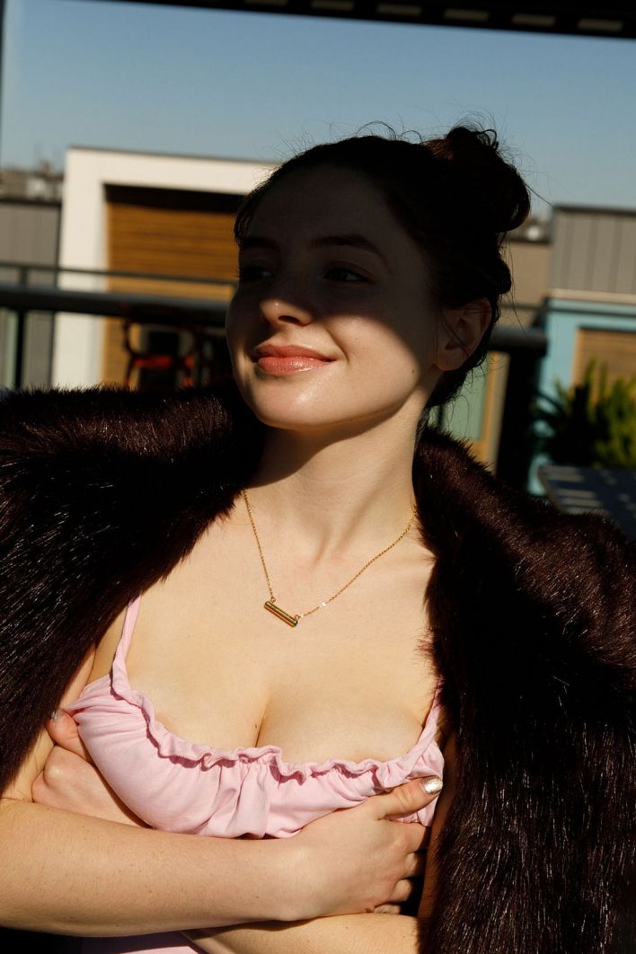 Rian Starber in Rooftop Tiktok. Thumb 32