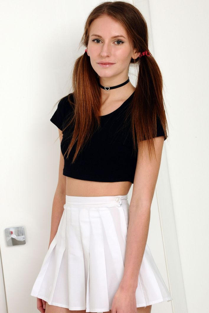 Alisa in Presenting Alisa. Thumb 1